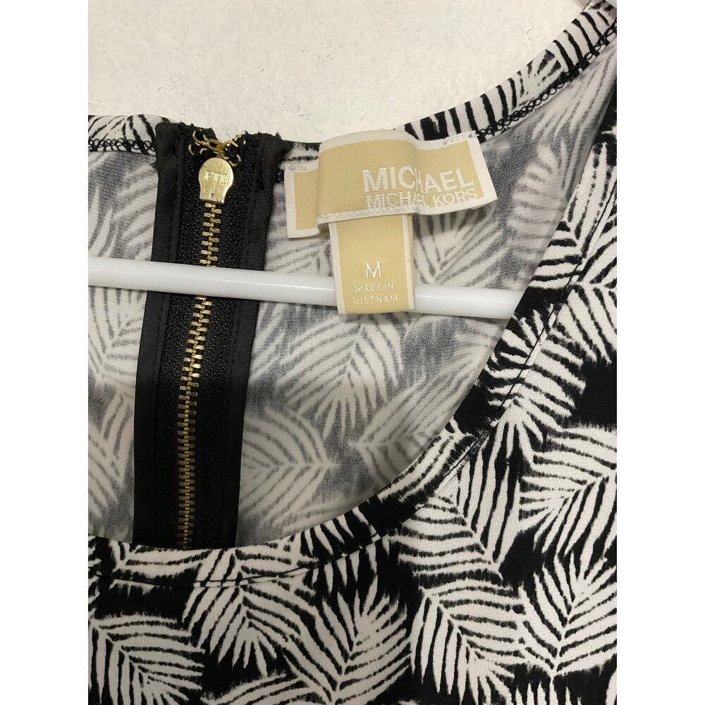 Michael Kors Fit & Flare Mini Dress Size Medium Leaves Short Sleeve Stretch - Picture 5 of 6